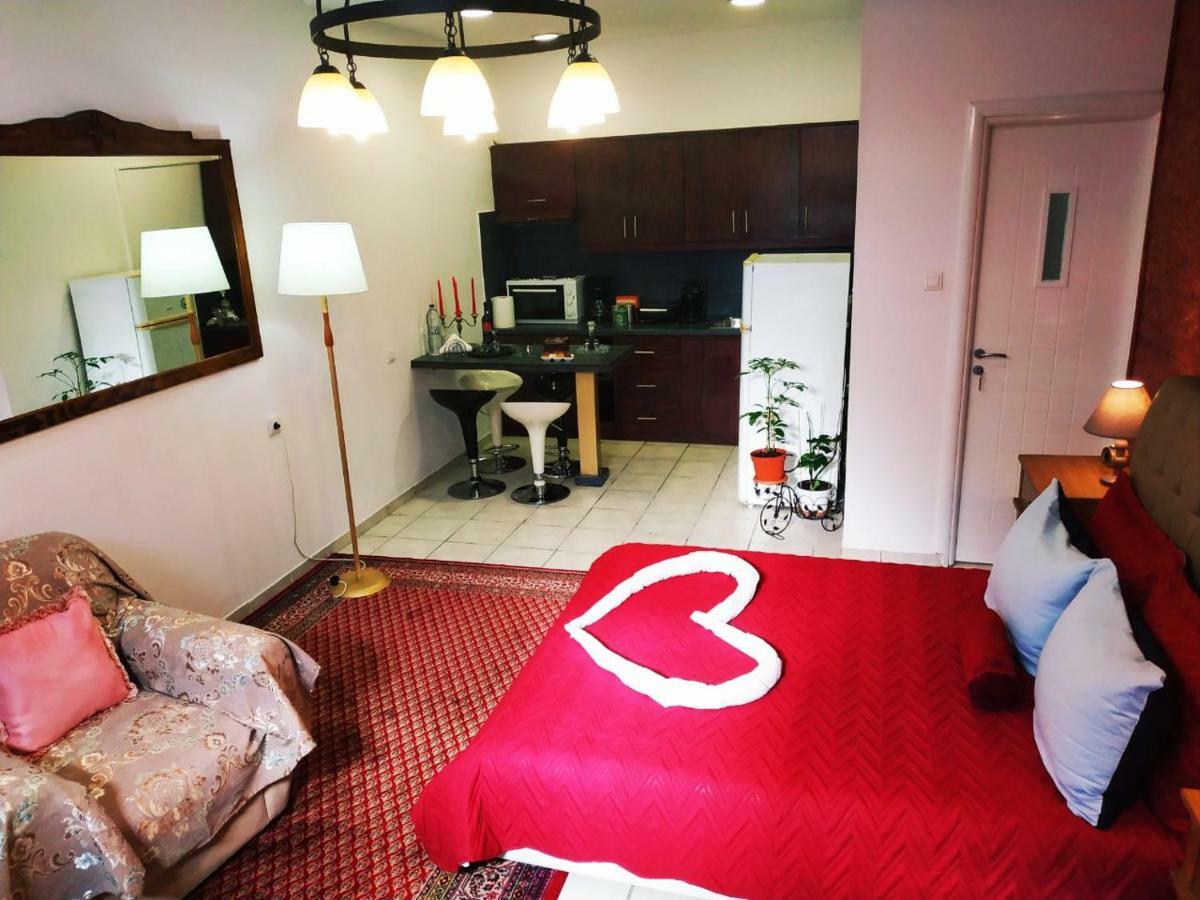 Sweet Home Suite Corinth Exterior photo